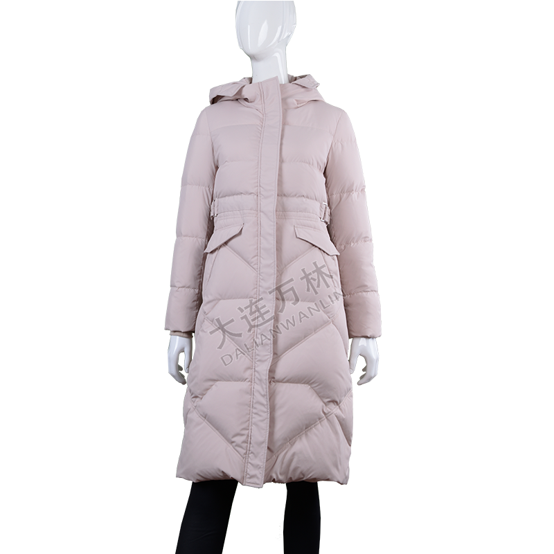藕粉色長款連帽羽絨服