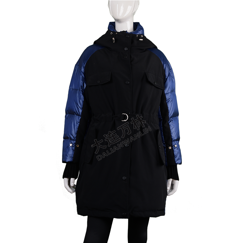 女士拼接收腰中長(zhǎng)款羽絨服