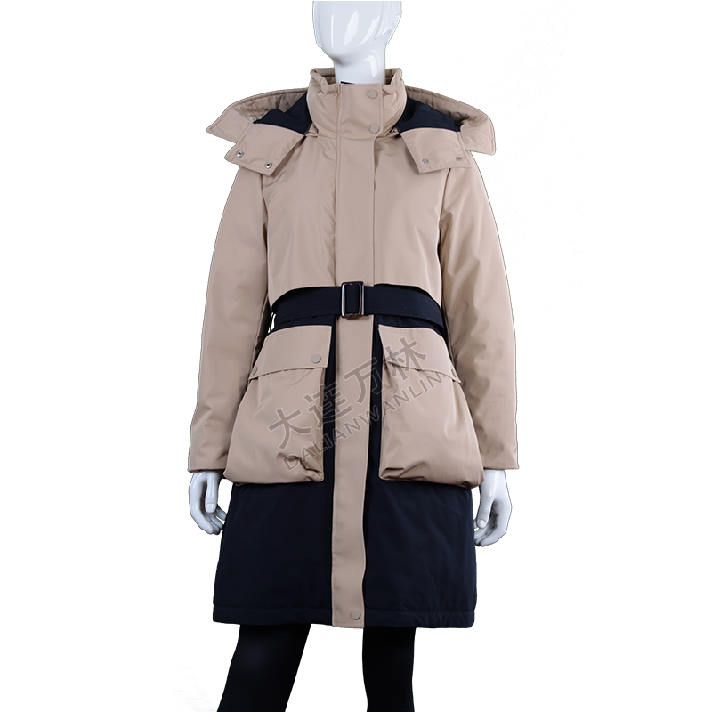 女士拼色腰帶長(zhǎng)款羽絨服